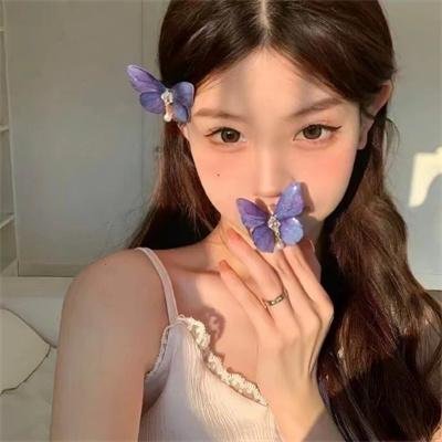 杜鹃花飞